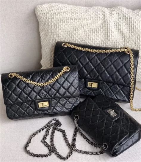 chanel 2.55 nata oro o argento|coco Chanel 2.55 reissue.